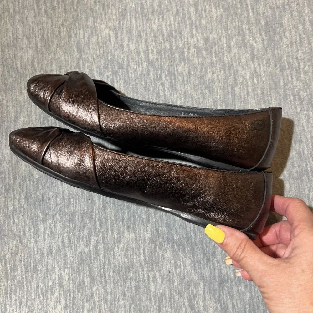 Born Lily Bronze Metallic Leather Comfort Ballet Flats Women 9 Pleated Twist Toe